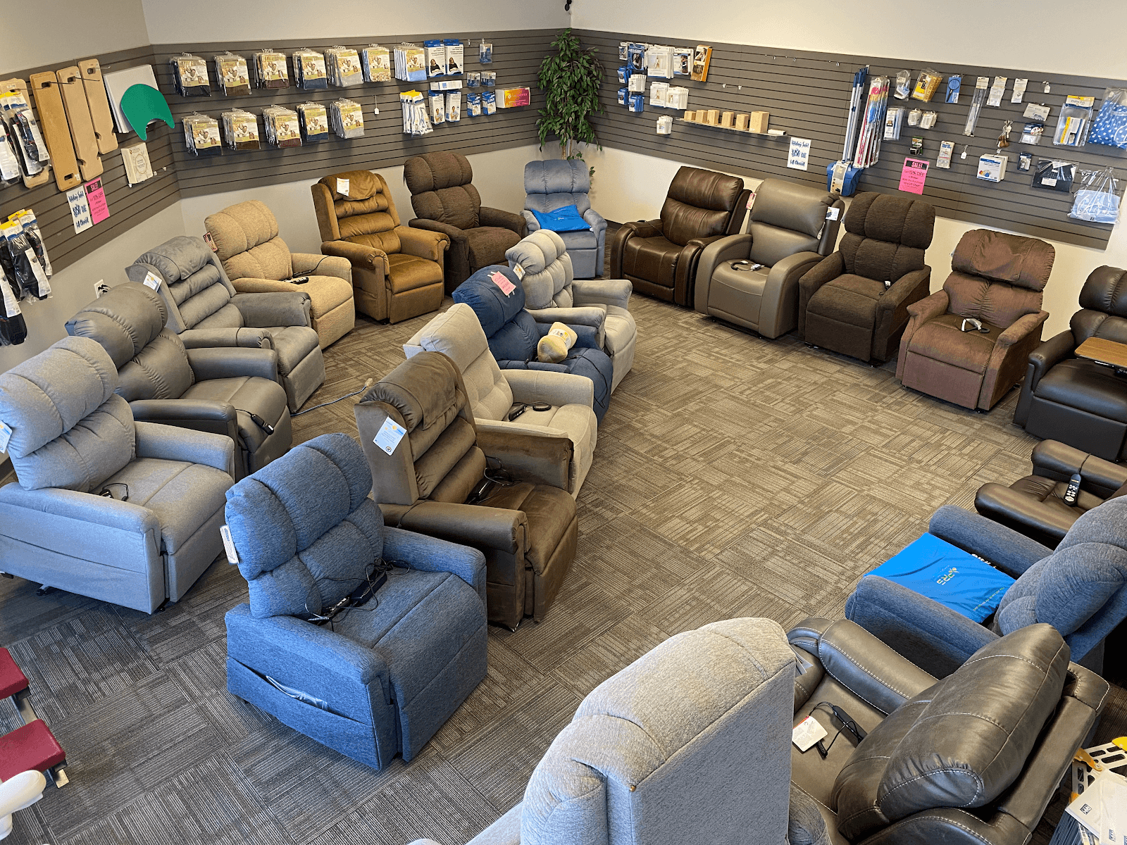 HomEquip photo 3
