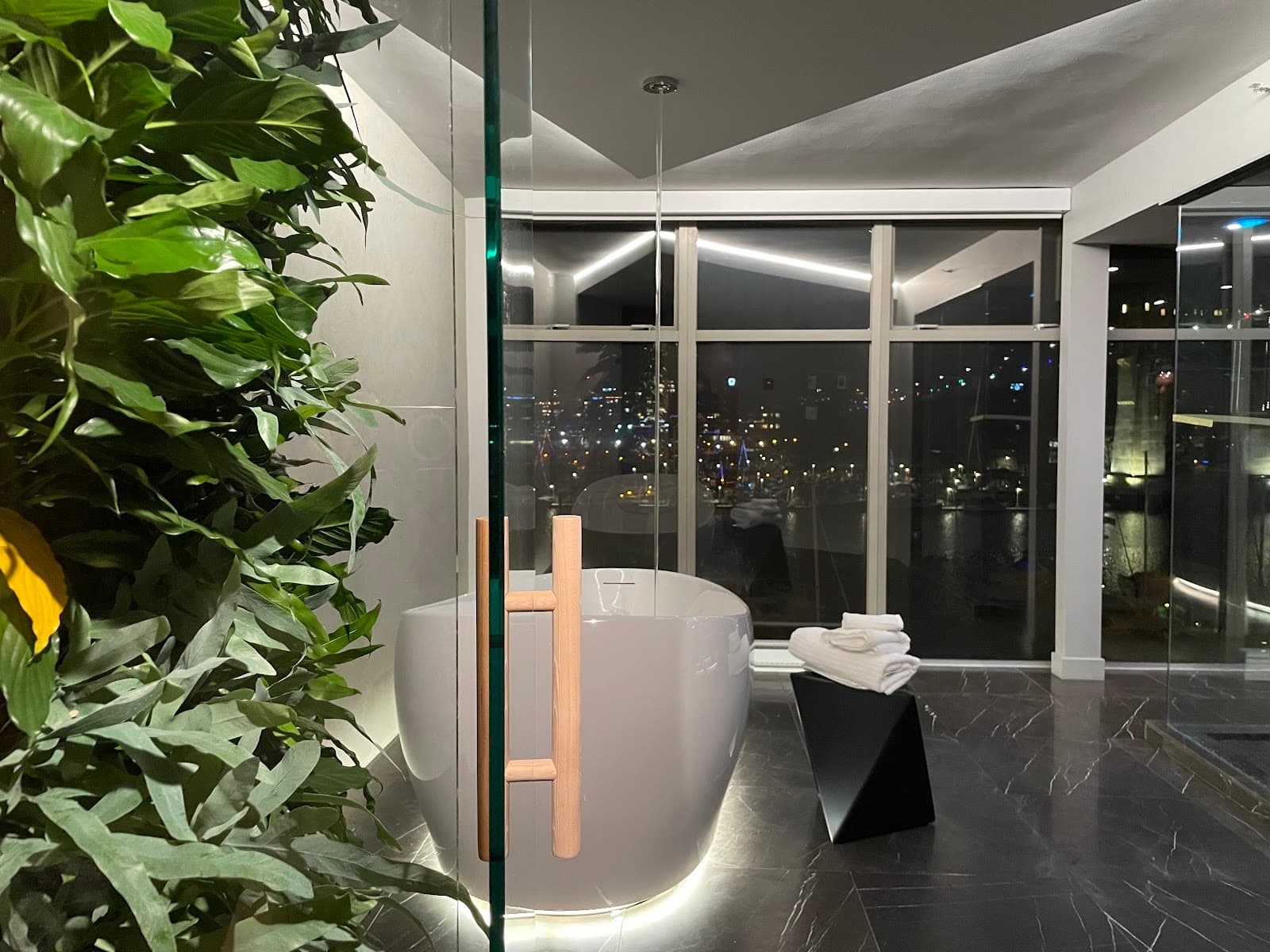 INNOVERA Home Concepts - Kitchen and Bathroom Renovations