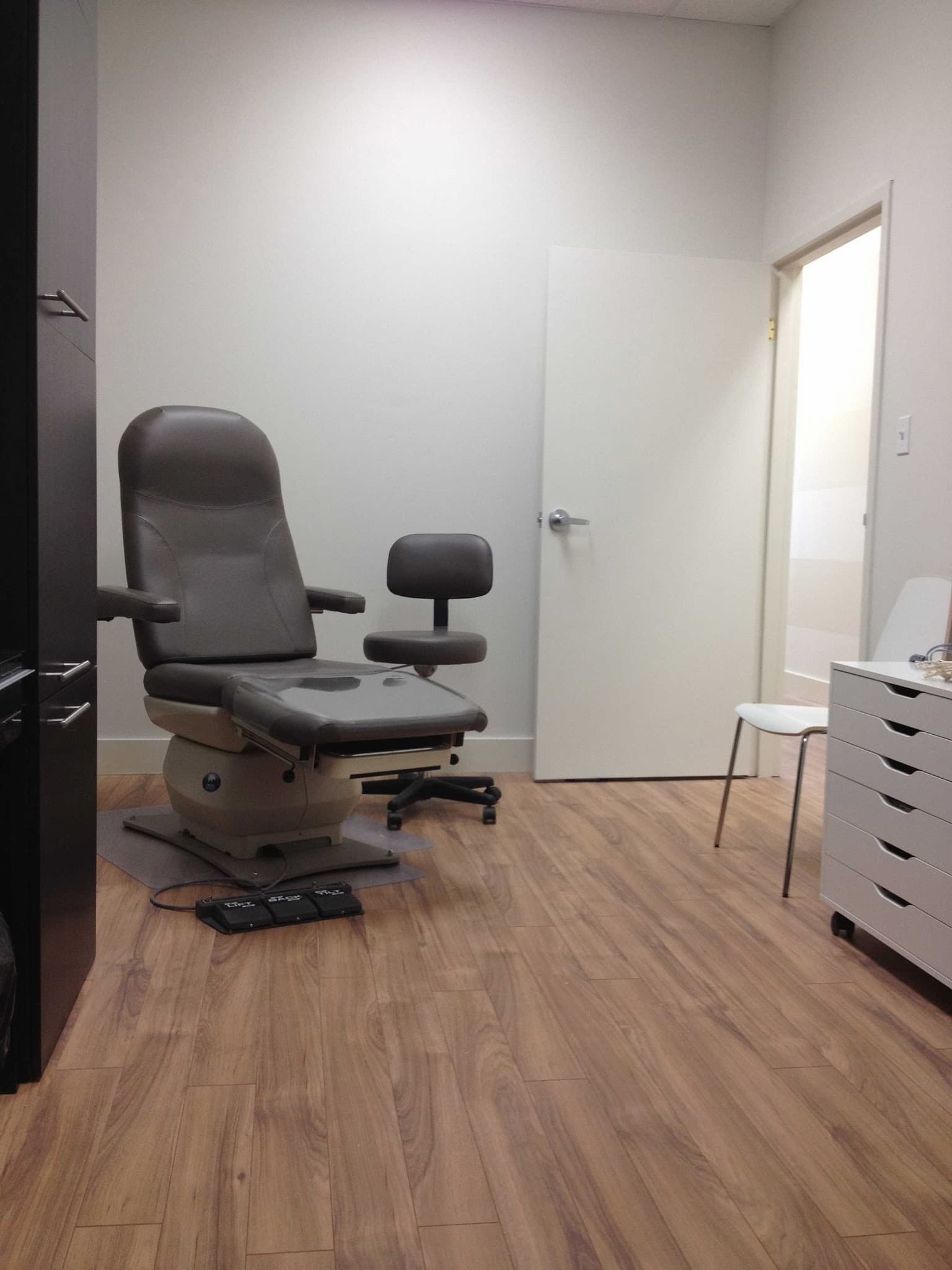 InStep Foot Clinic, podiatry & foot care in Toronto, photo 4