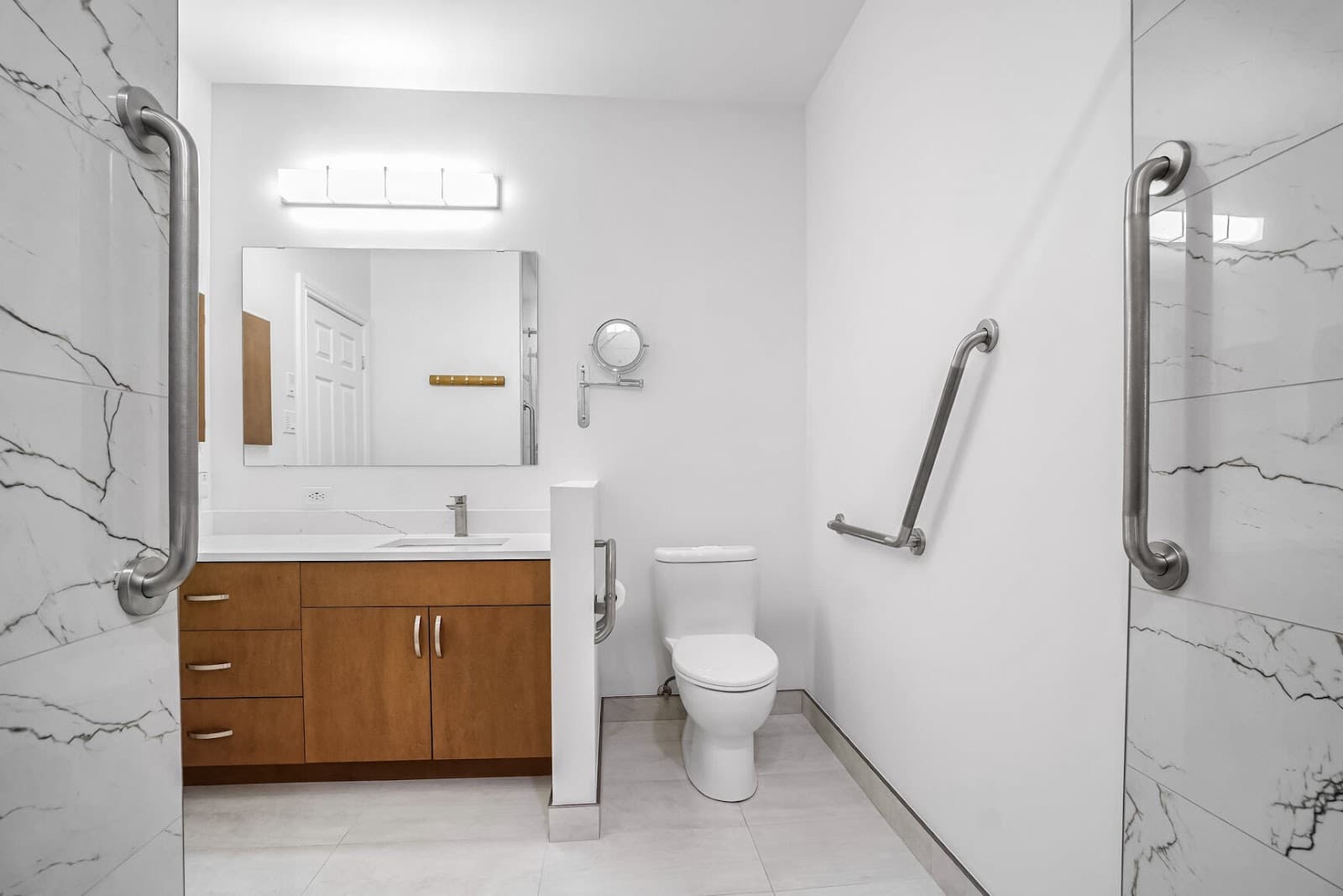 Kitchens & Bathrooms First photo 2