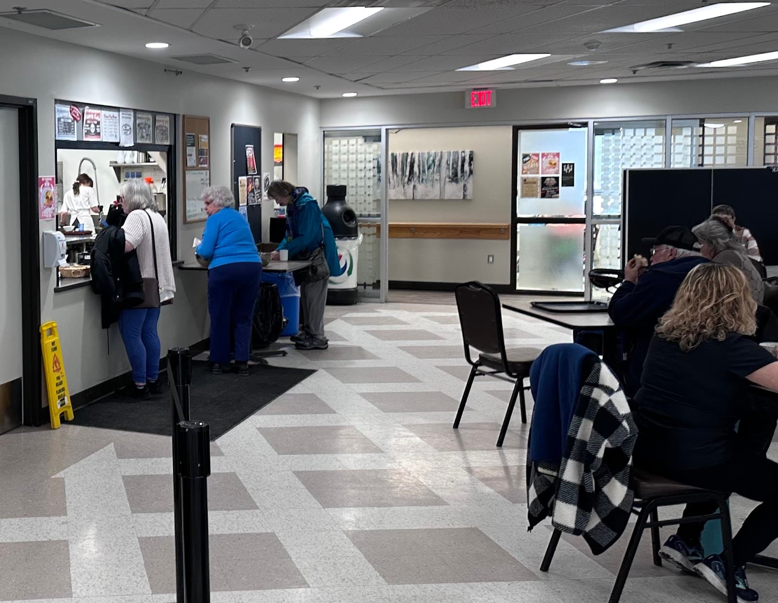 Kiwanis Senior's Centre photo 1