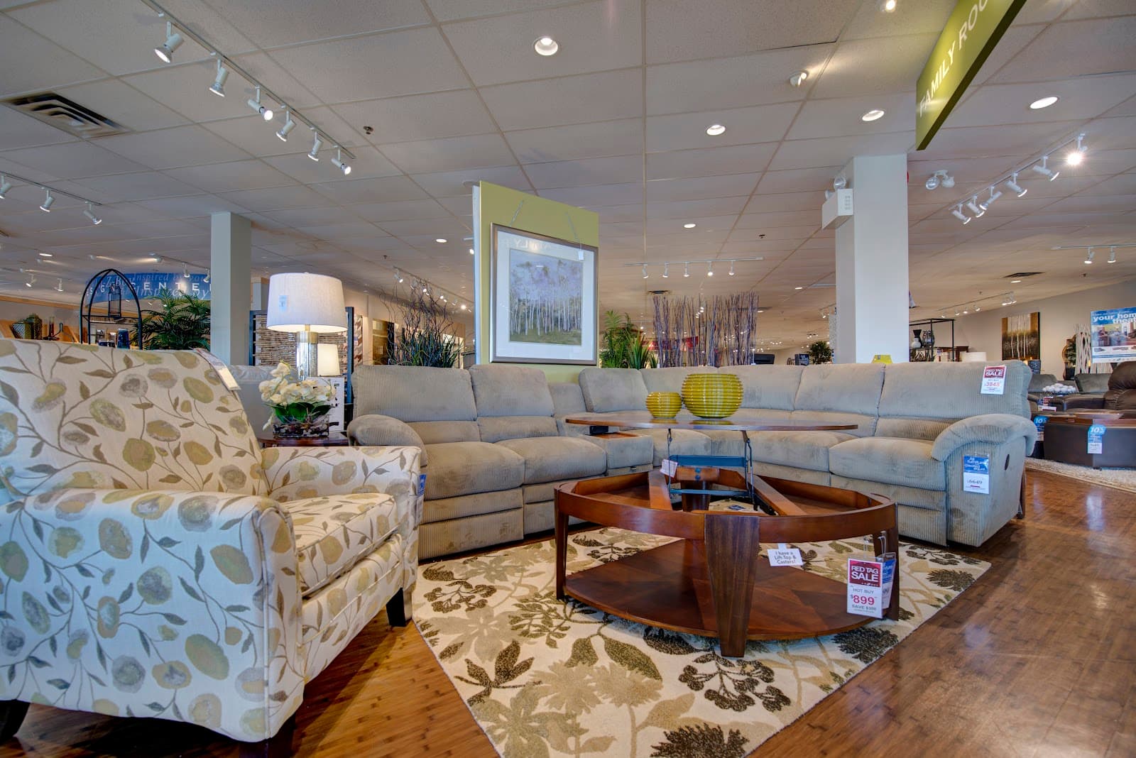La-Z-Boy Home Furnishings & Décor photo 2