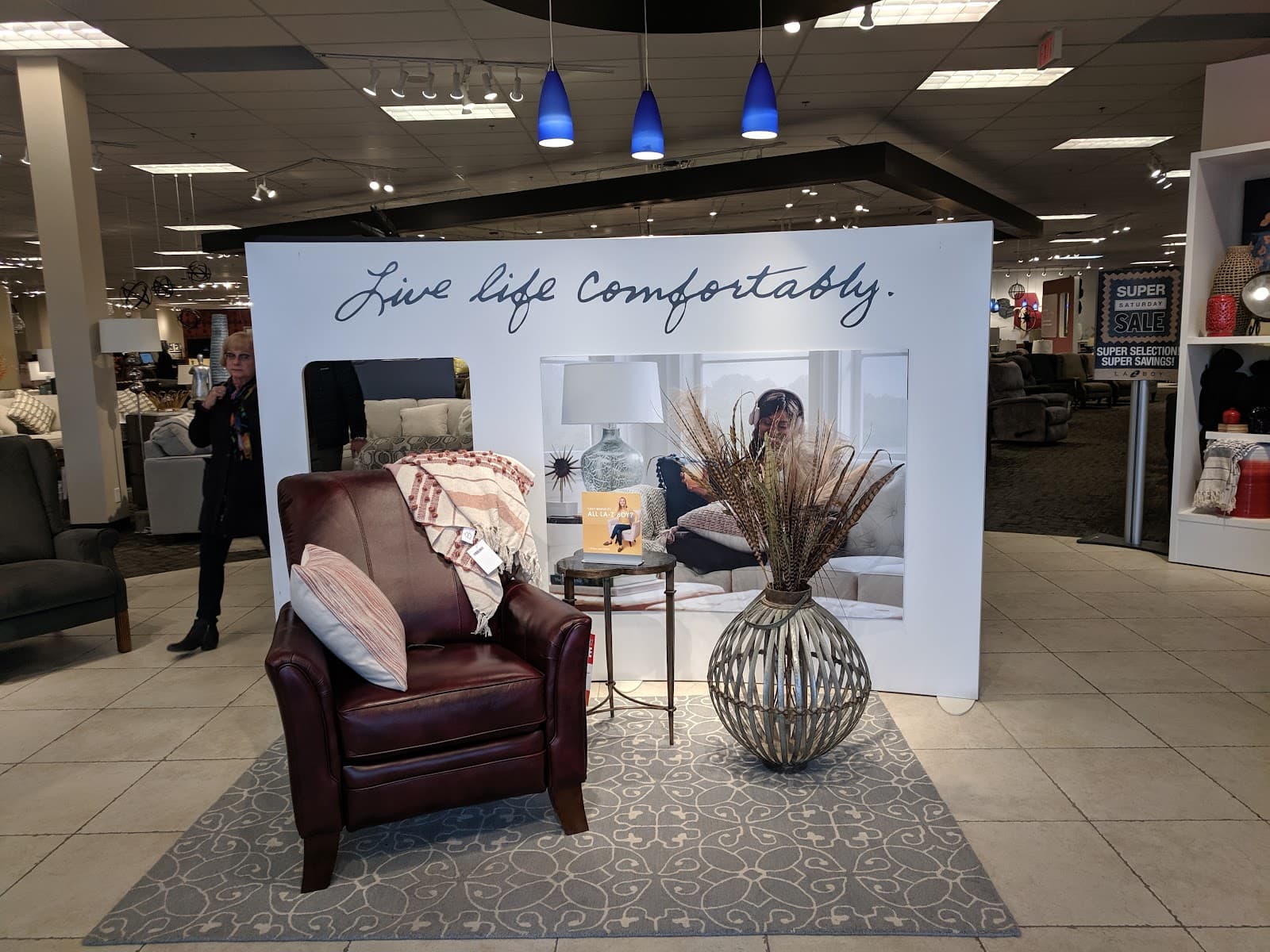 La-Z-Boy Home Furnishings & Decor