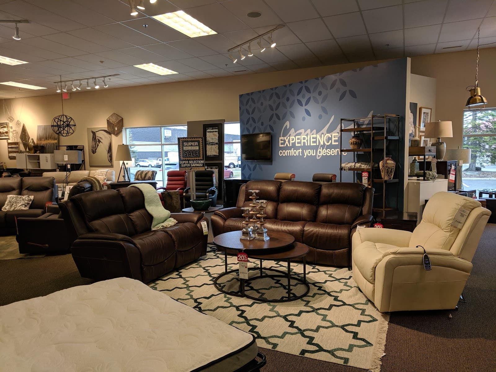 La-Z-Boy Home Furnishings & Decor photo 4
