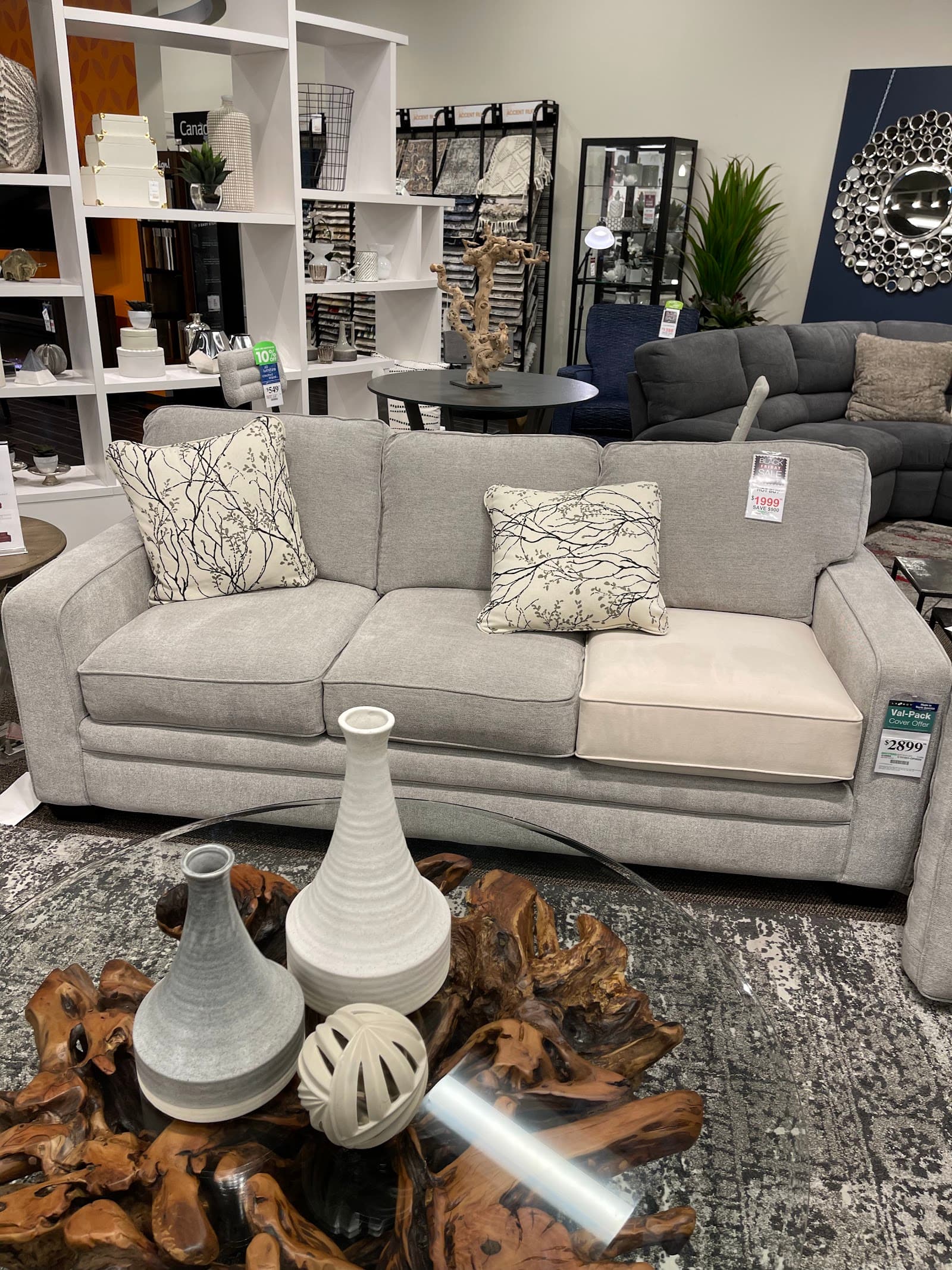 La-Z-Boy Home Furnishings & Décor photo 2