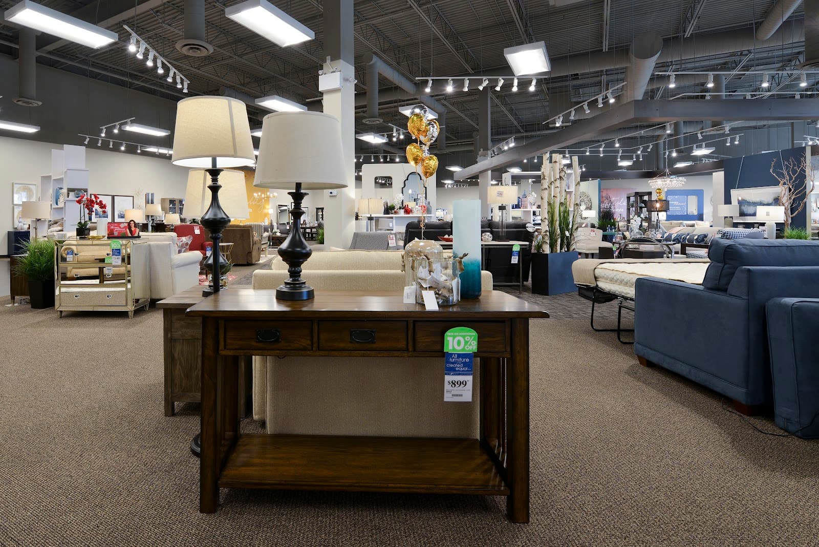 La-Z-Boy Home Furnishings & Décor photo 4