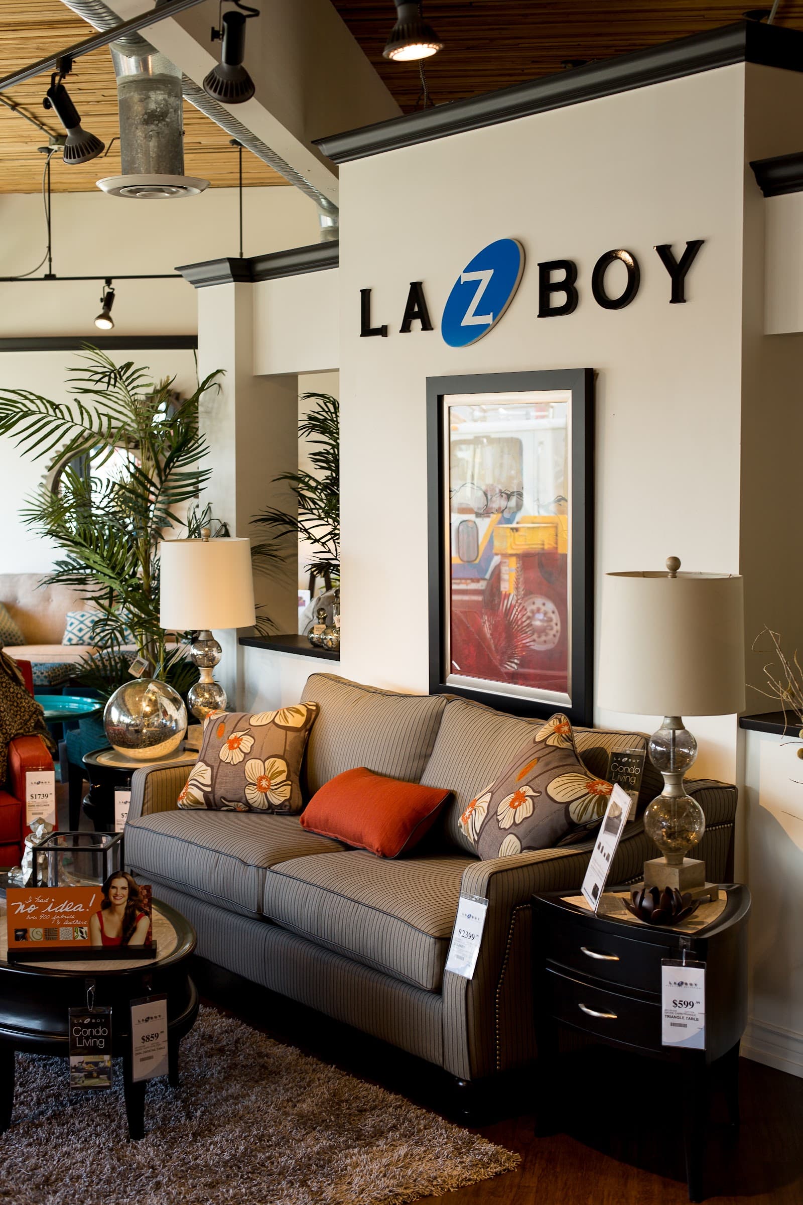 La-Z-Boy North Vancouver photo 5