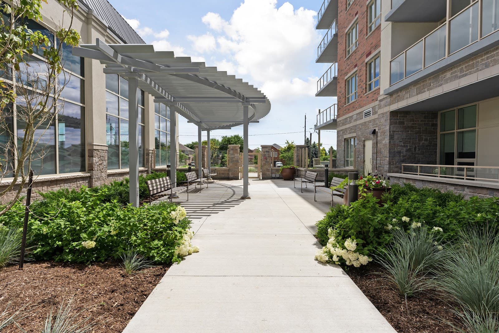 Lakeridge Heights Retirement Residence
