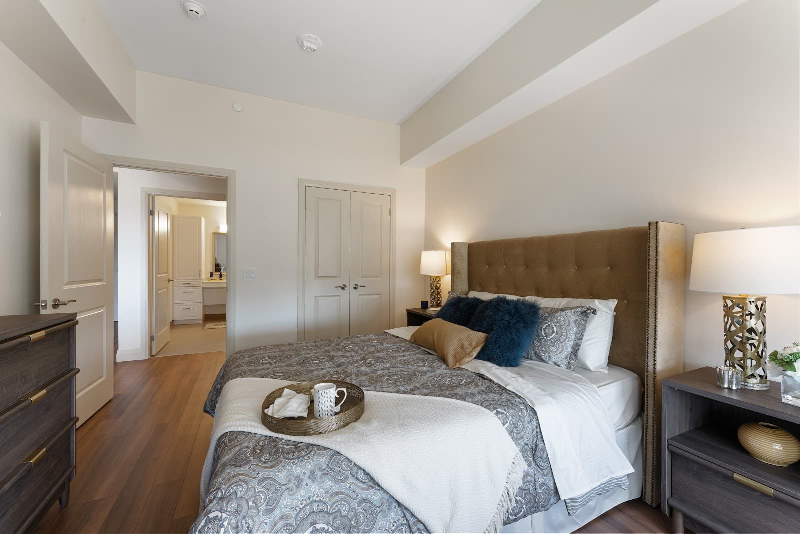 Lakeridge Heights Retirement Residence photo 1
