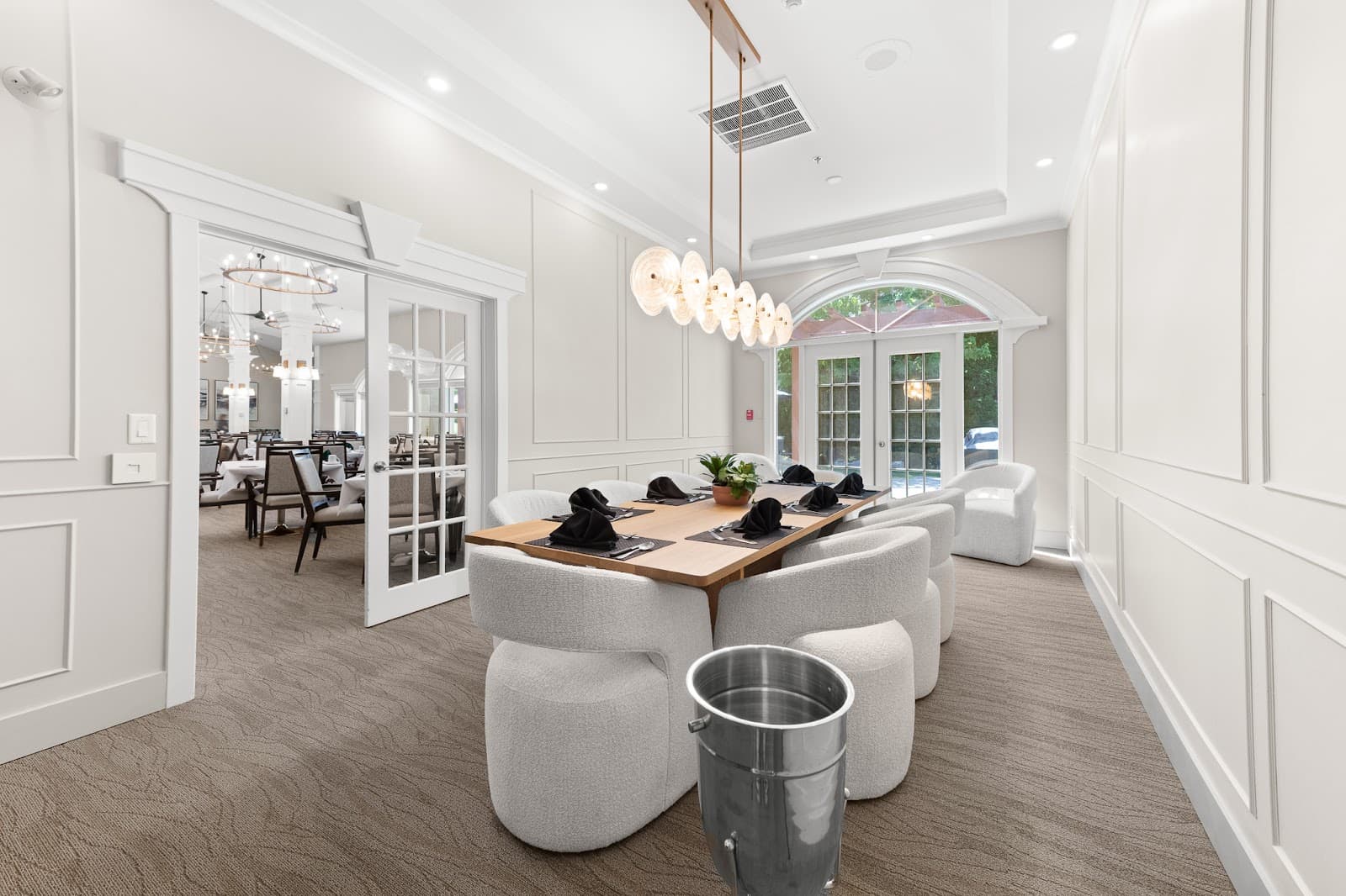 Lakeshore Place photo 2