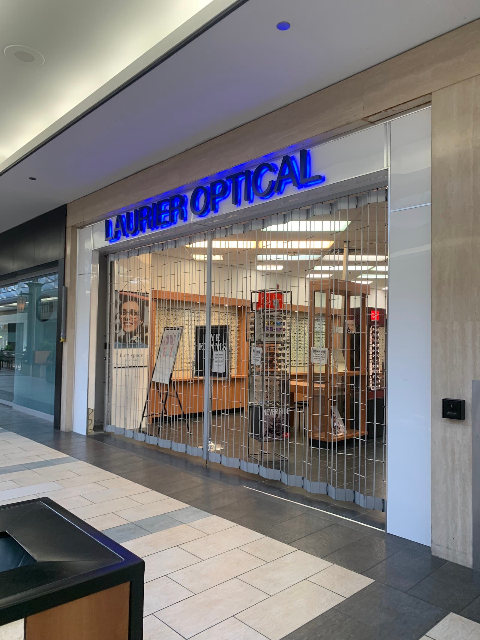 Laurier Optical Carlingwood Shopping Centre photo 3