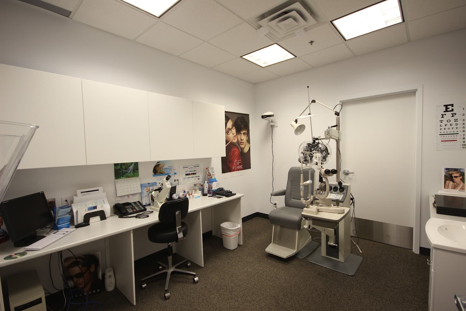 Laurier Optical Innes photo 6