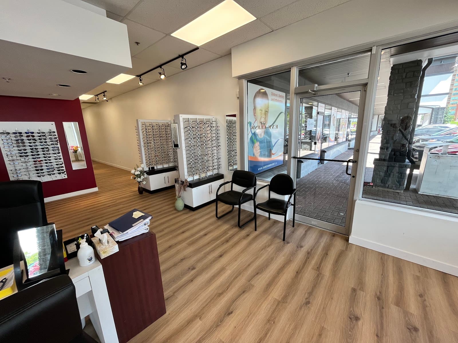 Laurier Optical Kanata photo 1