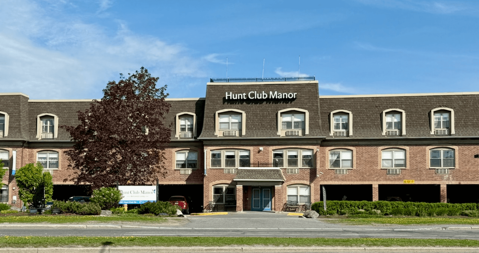 Levante Hunt Club Manor photo 1 of 4