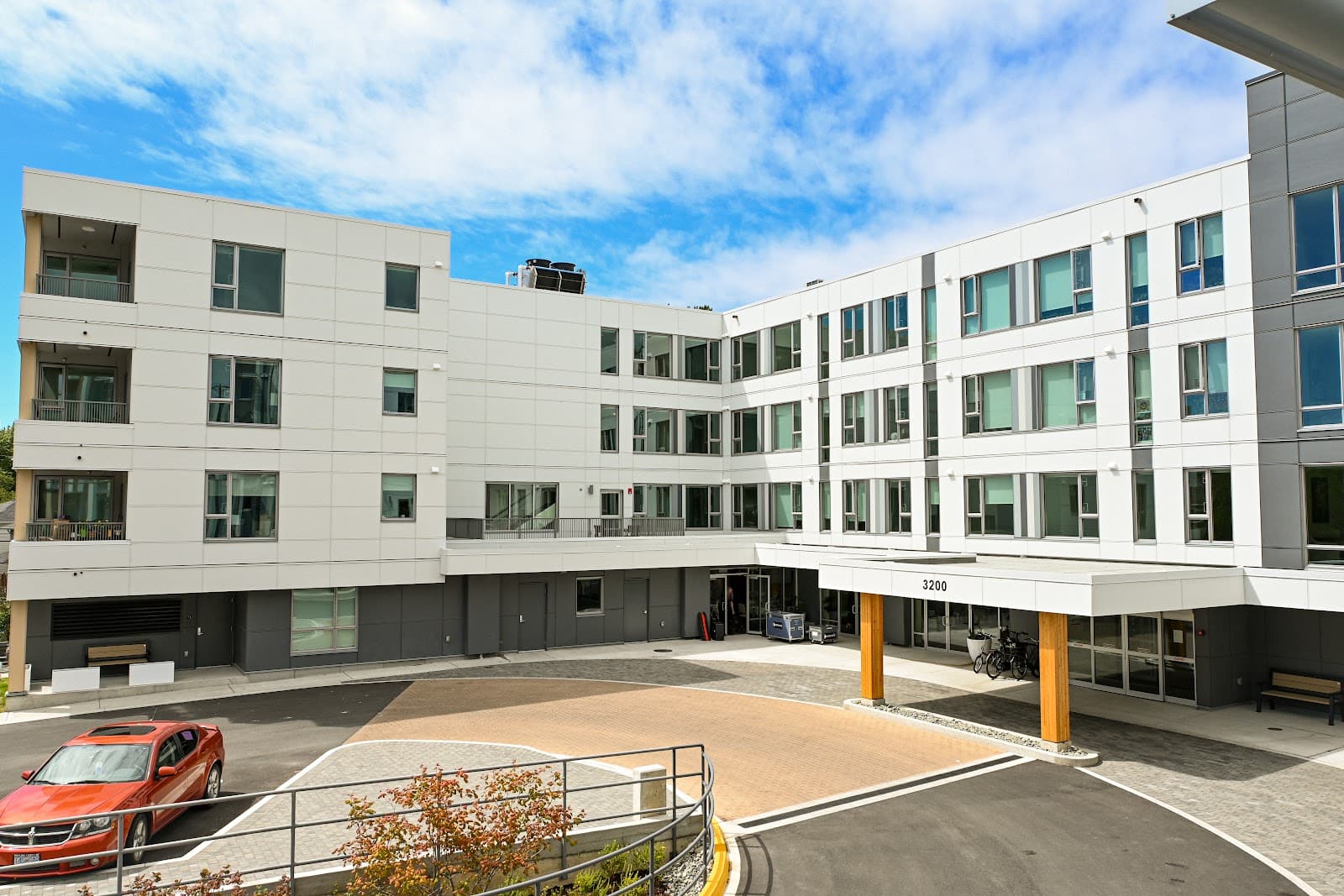 Linwood Court photo 1 of 4
