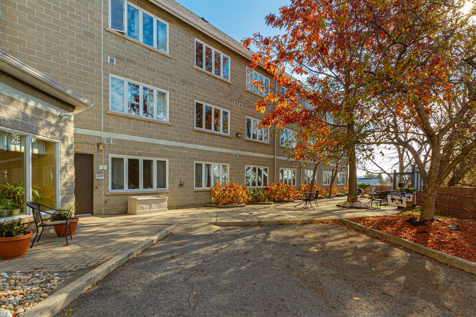 Livita Bridge Street Retirement Residence photo 1 of 4