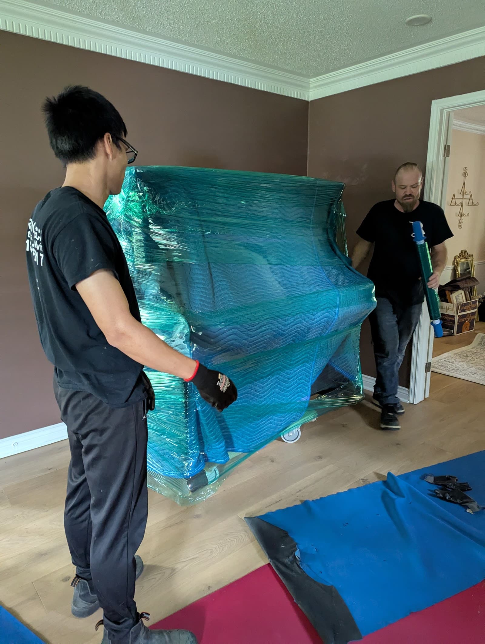 LR MOVING & DELIVERIES photo 3