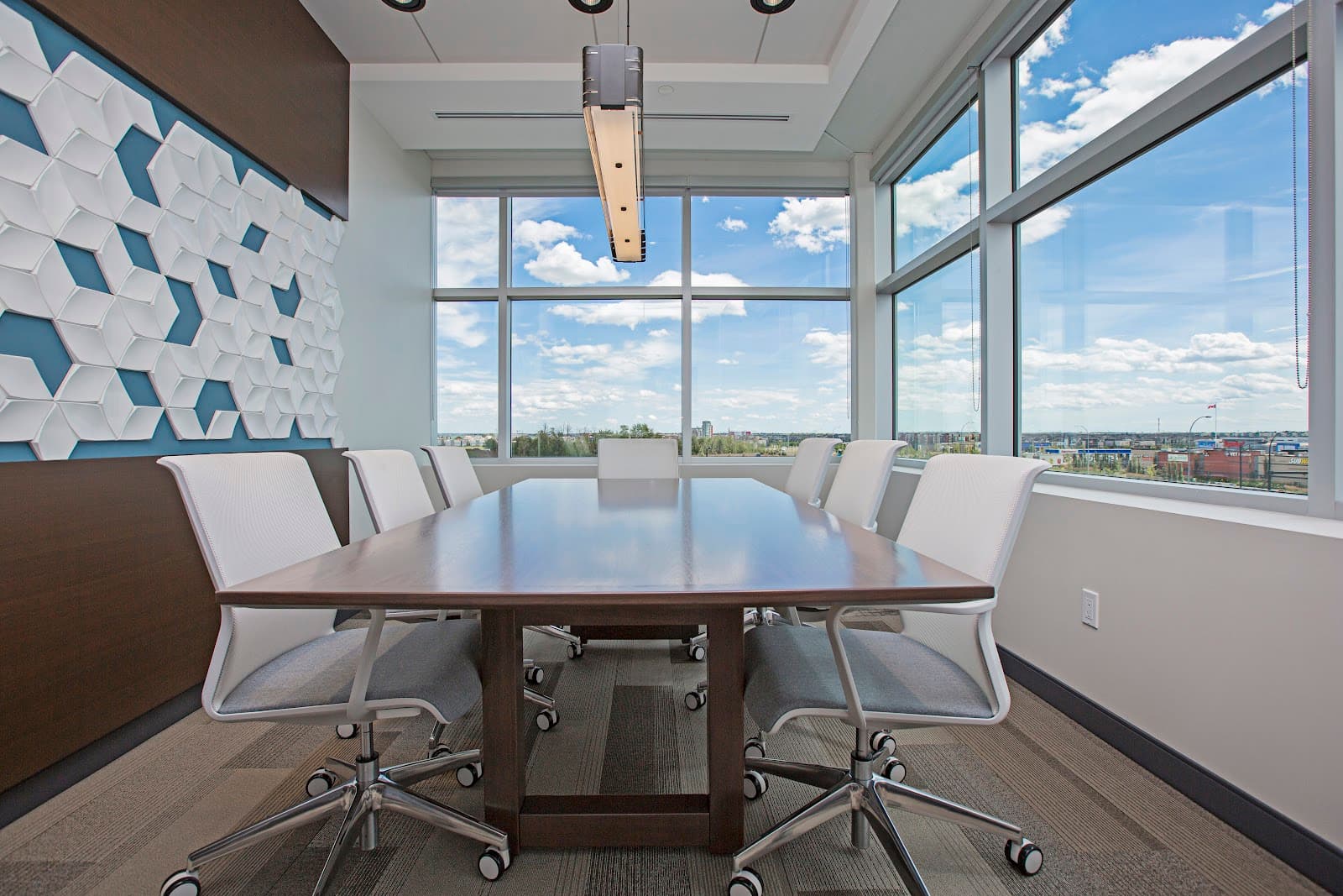 Lypkie Henderson photo 3