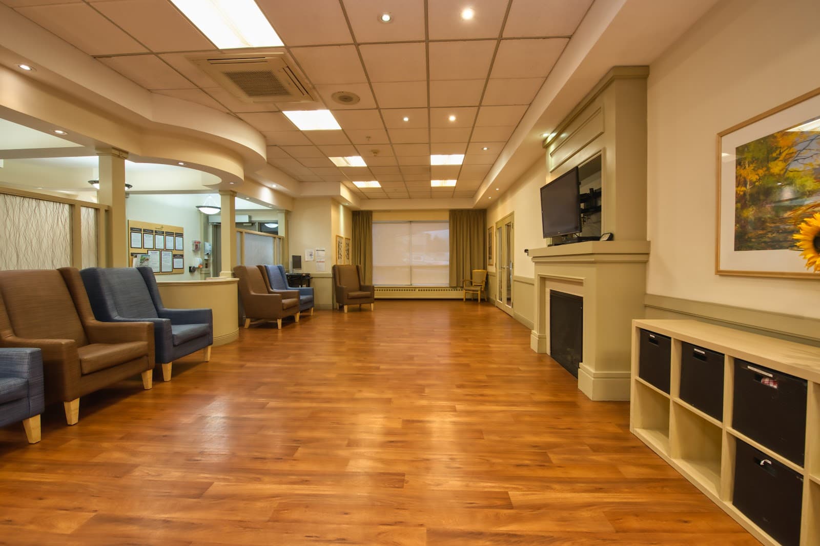 MacKenzie Place Long-Term Care Home photo 3