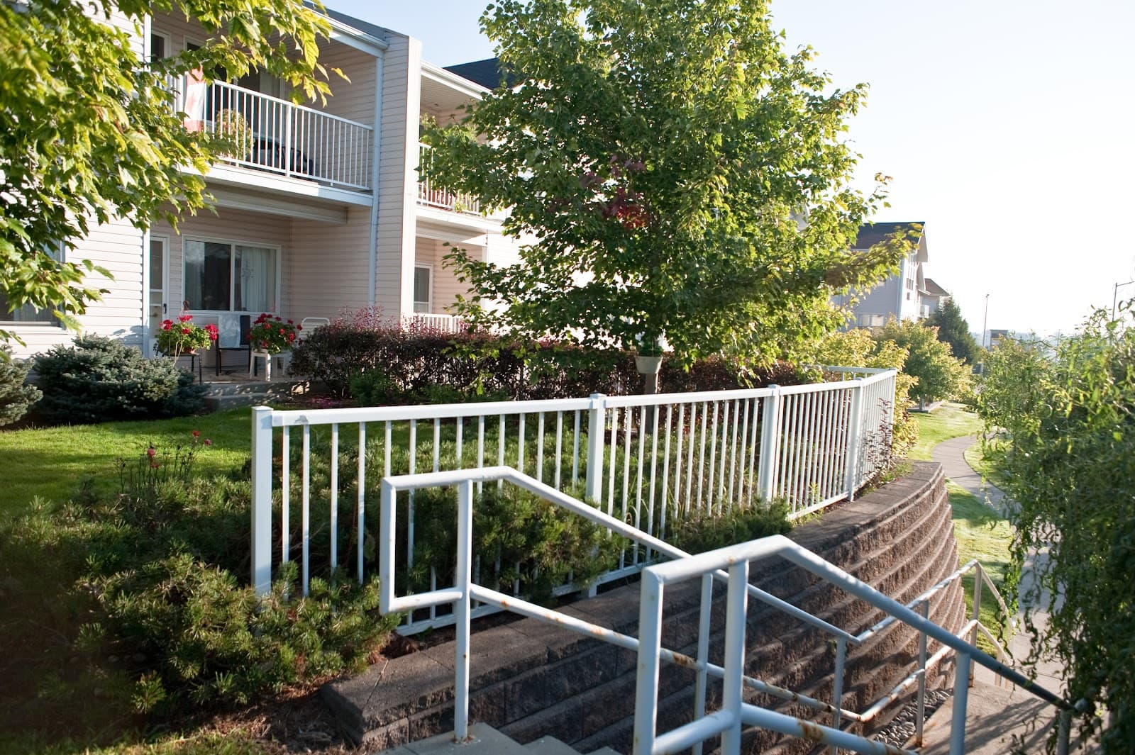 Masonville Manor Retirement Residence photo 1 of 4