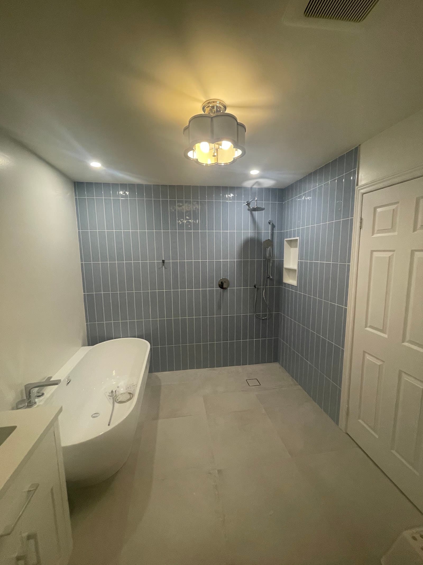 Maurice Bath Reno Inc