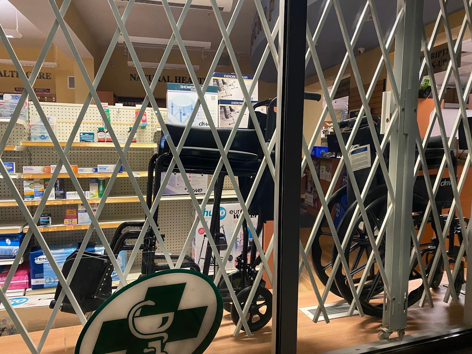 Mediserve Pharmacy photo 3