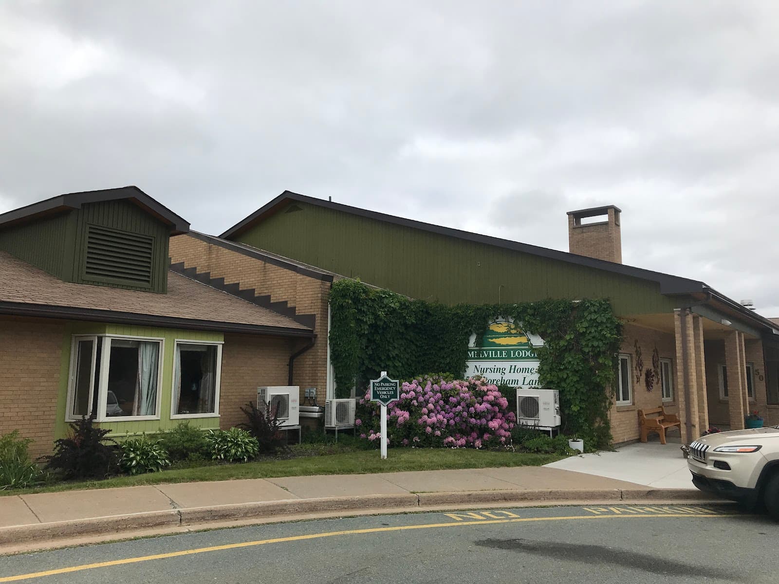Melville Lodge photo 1