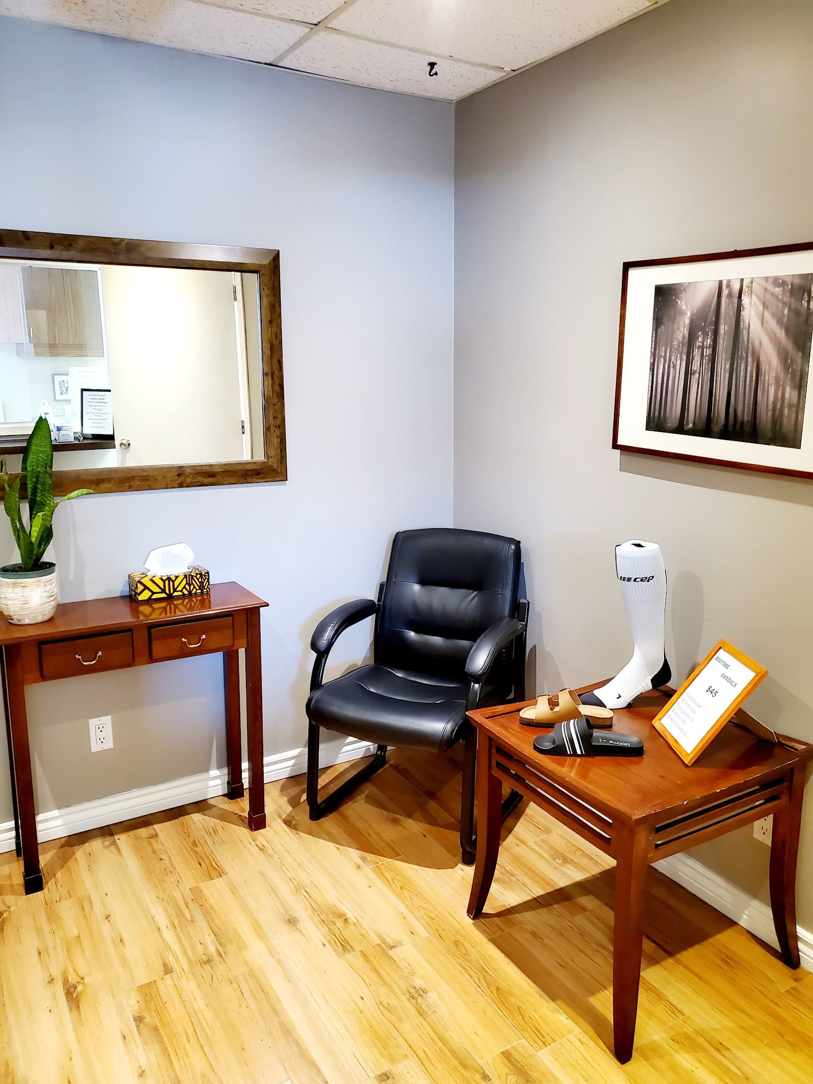 Milton Foot and Orthotic Clinic, podiatry & foot care in Milton, photo 2