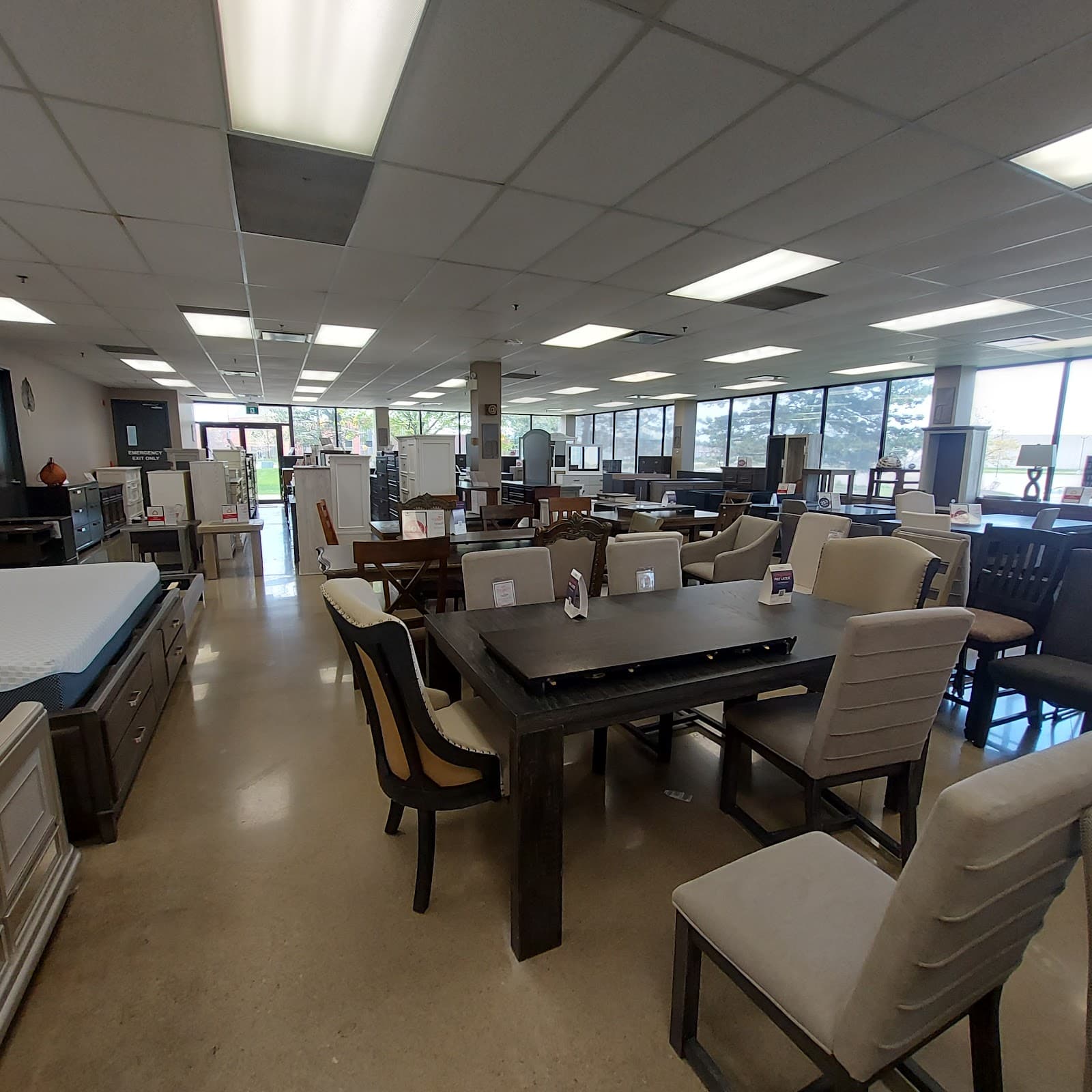 Mississauga Ashley Clearance Centre photo 1