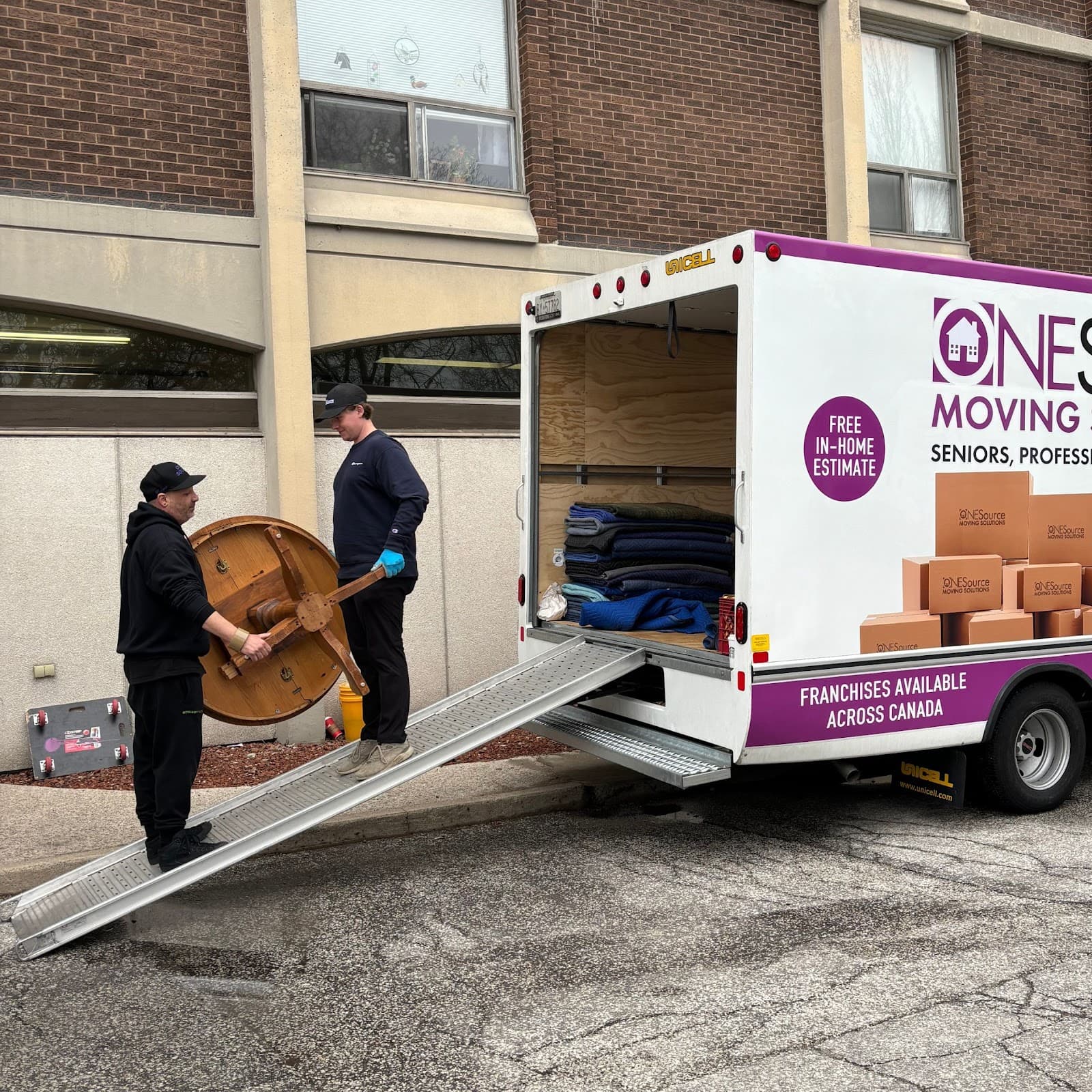 ONESource Moving Solutions - Windsor-Essex photo 2