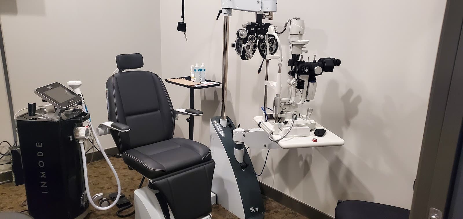 Optiview Eye Clinic - South Surrey | Optometrist | Eye Doctor photo 3