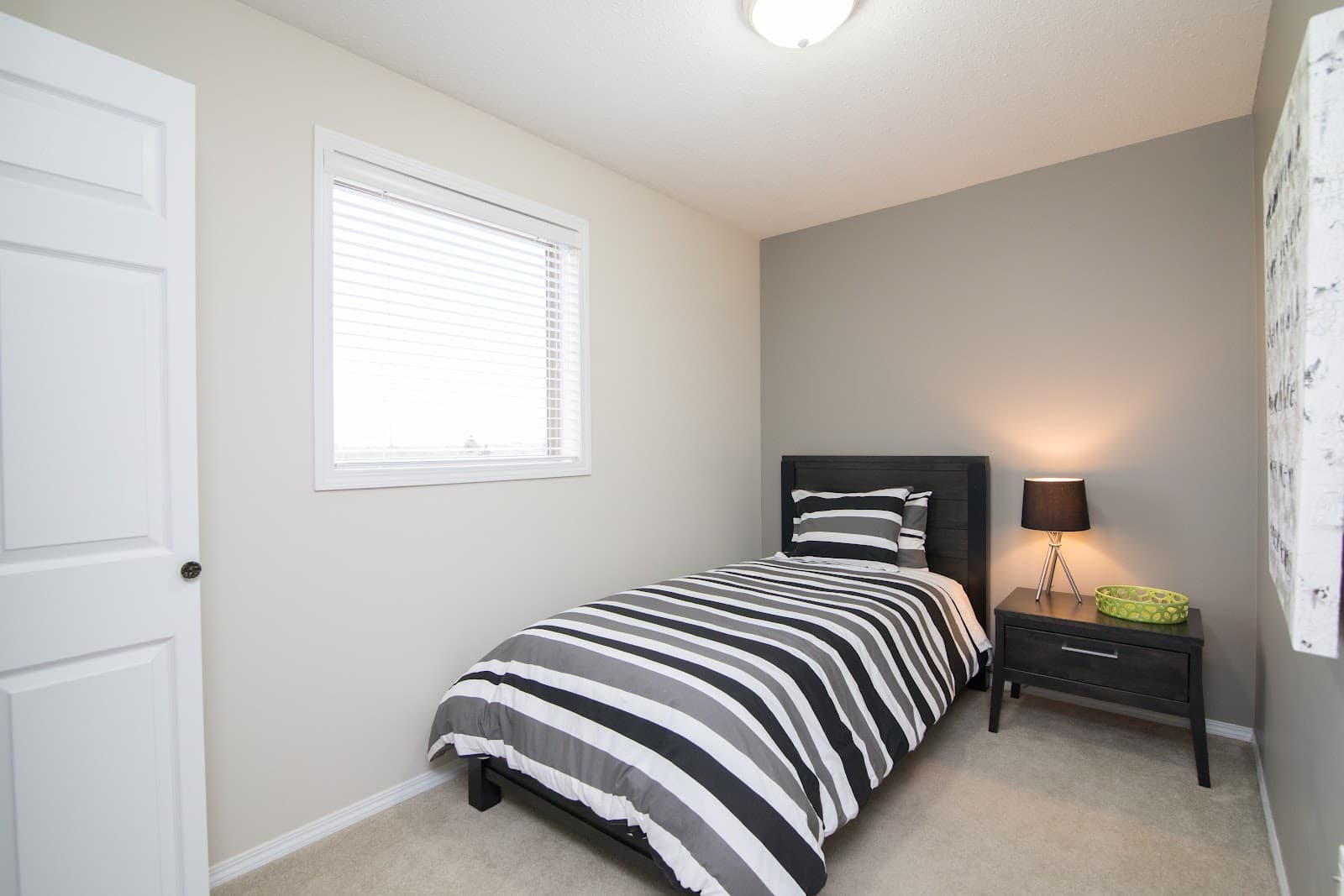 Parkville Manor photo 3