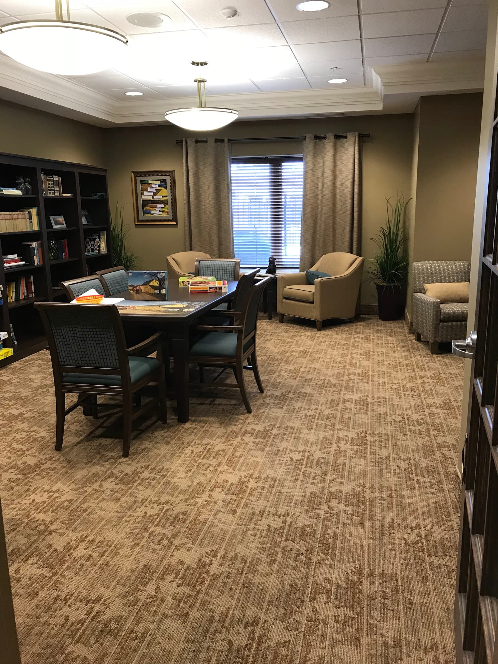 peopleCare Oakcrossing Long-Term Care photo 1
