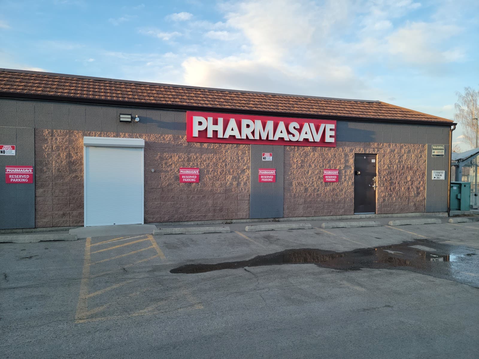 Pharmasave Glenbrook photo 4