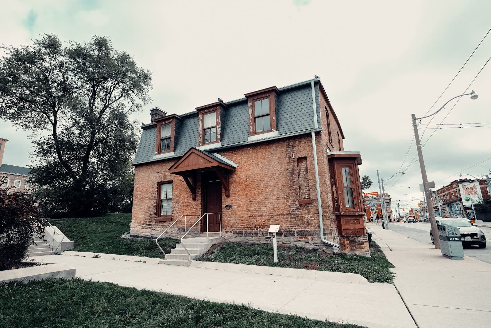 Philip Aziz Centre for Hospice Care photo 1 of 4