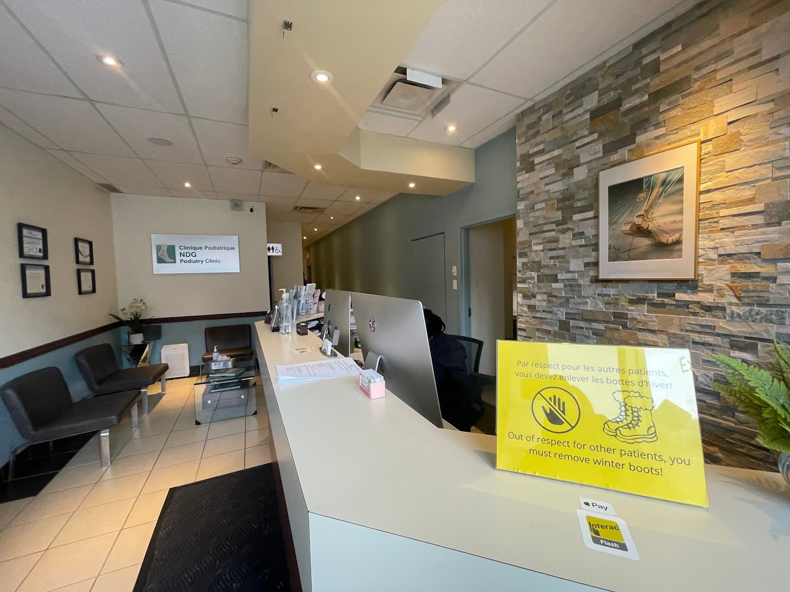 PiedRéseau - NDG Podiatry Clinic - Clinique Podiatrique NDG photo 2