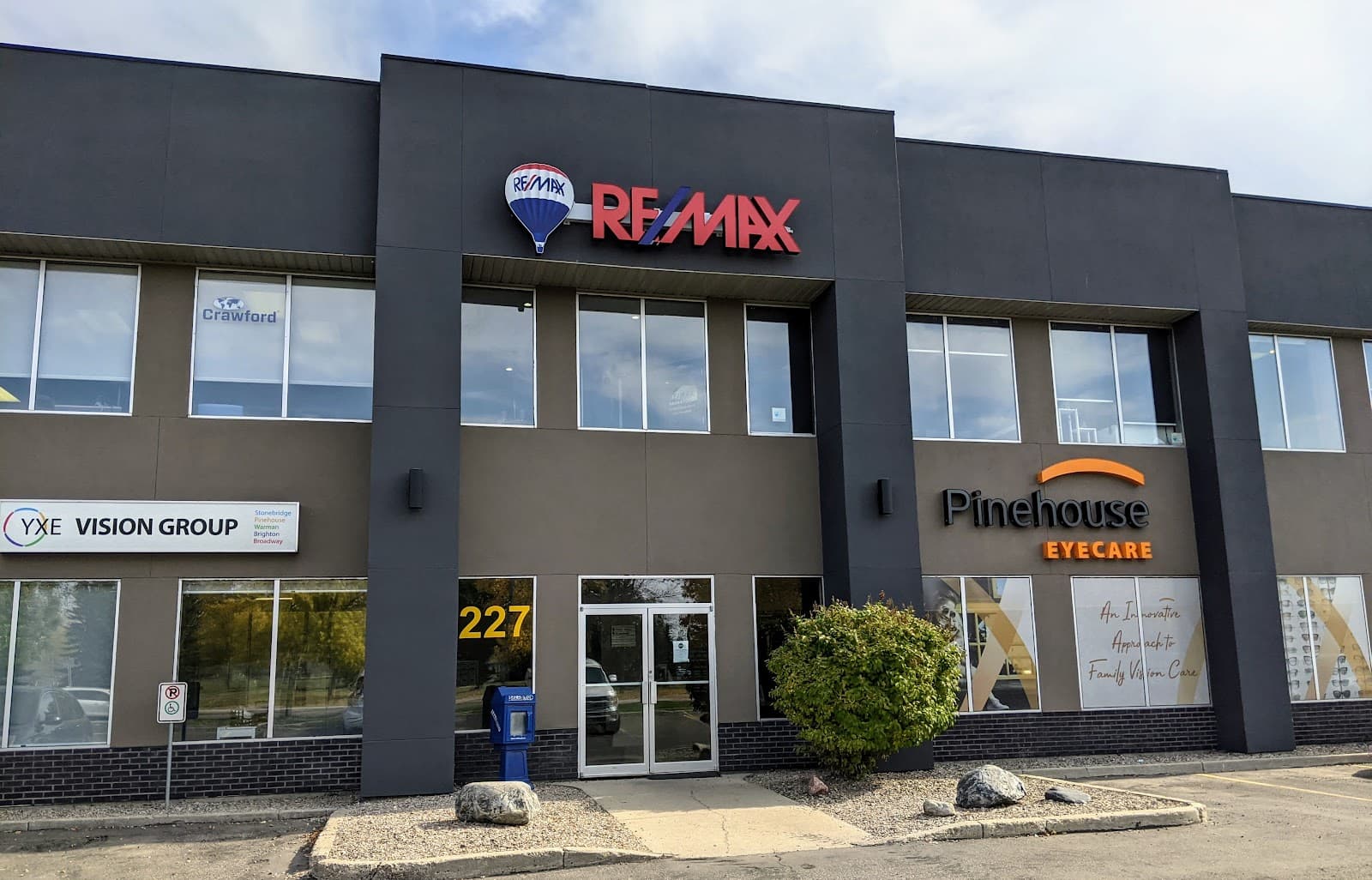 Pinehouse Eyecare photo 3