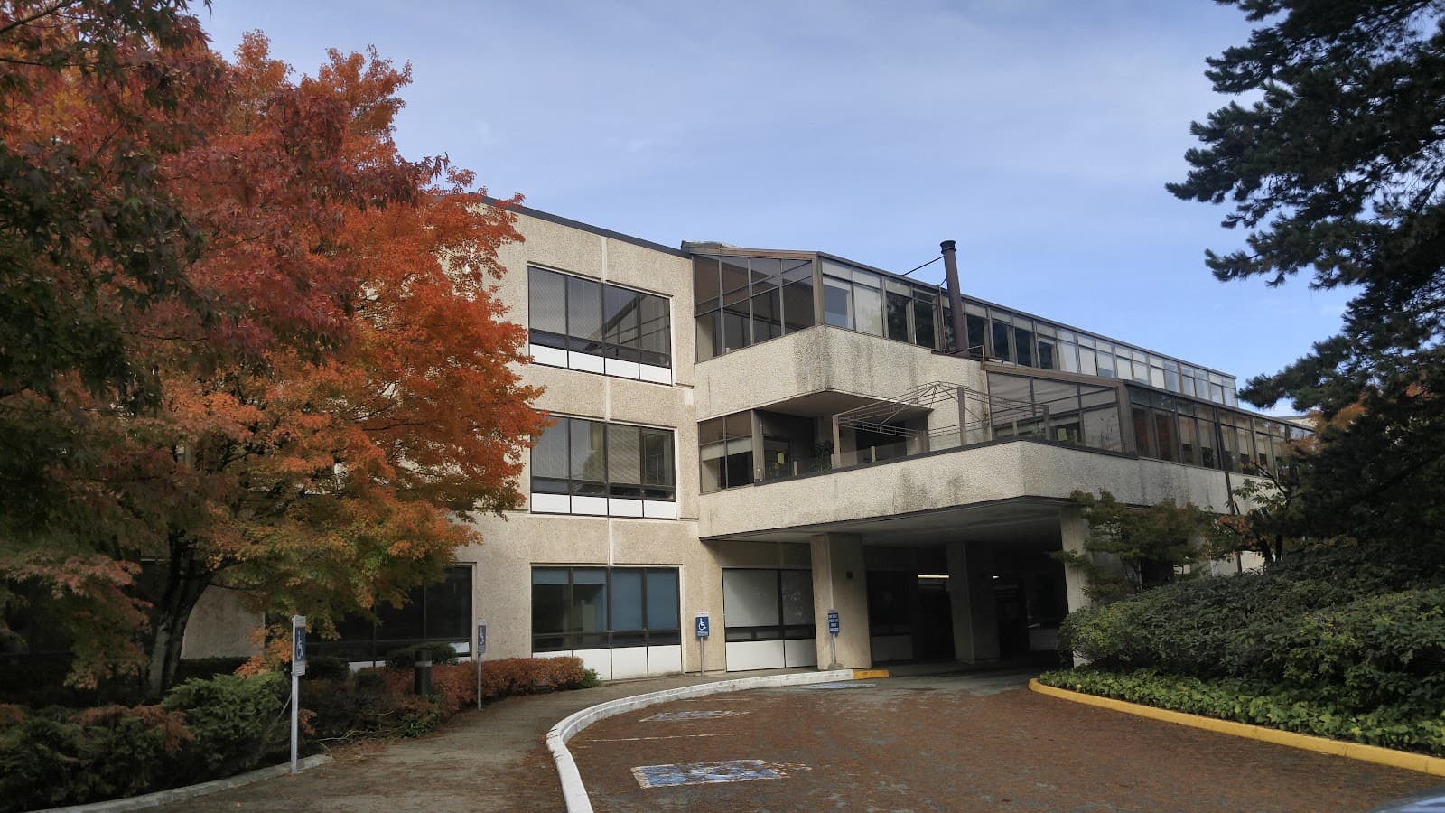 Queen's Park Care Centre photo 1