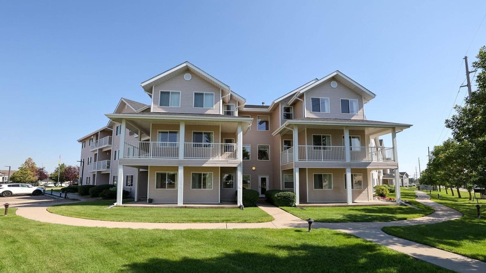 Queen Victoria Estates photo 3