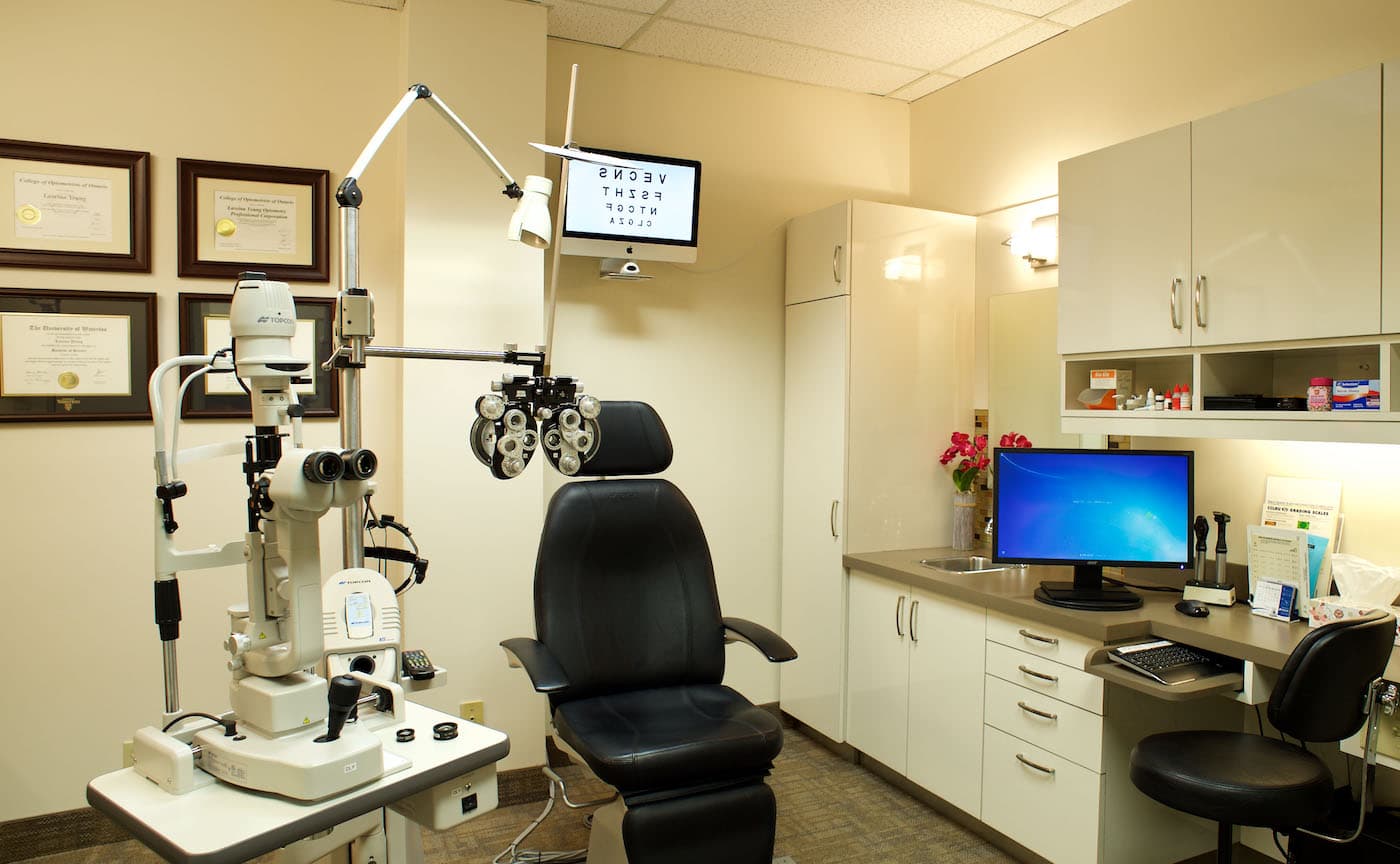 Queensway Optometric Centre photo 1