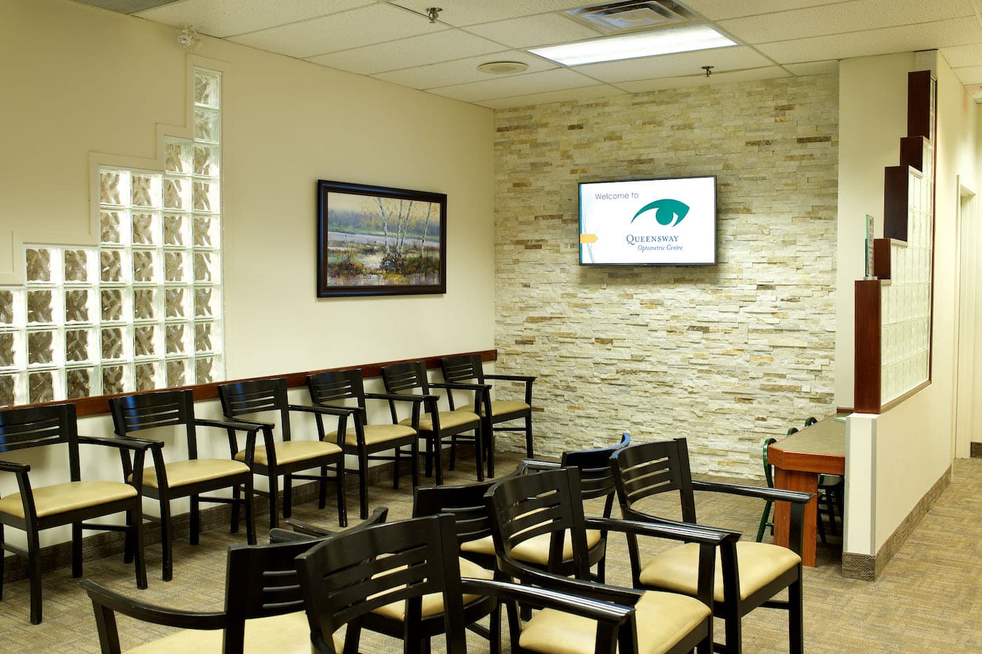 Queensway Optometric Centre photo 5
