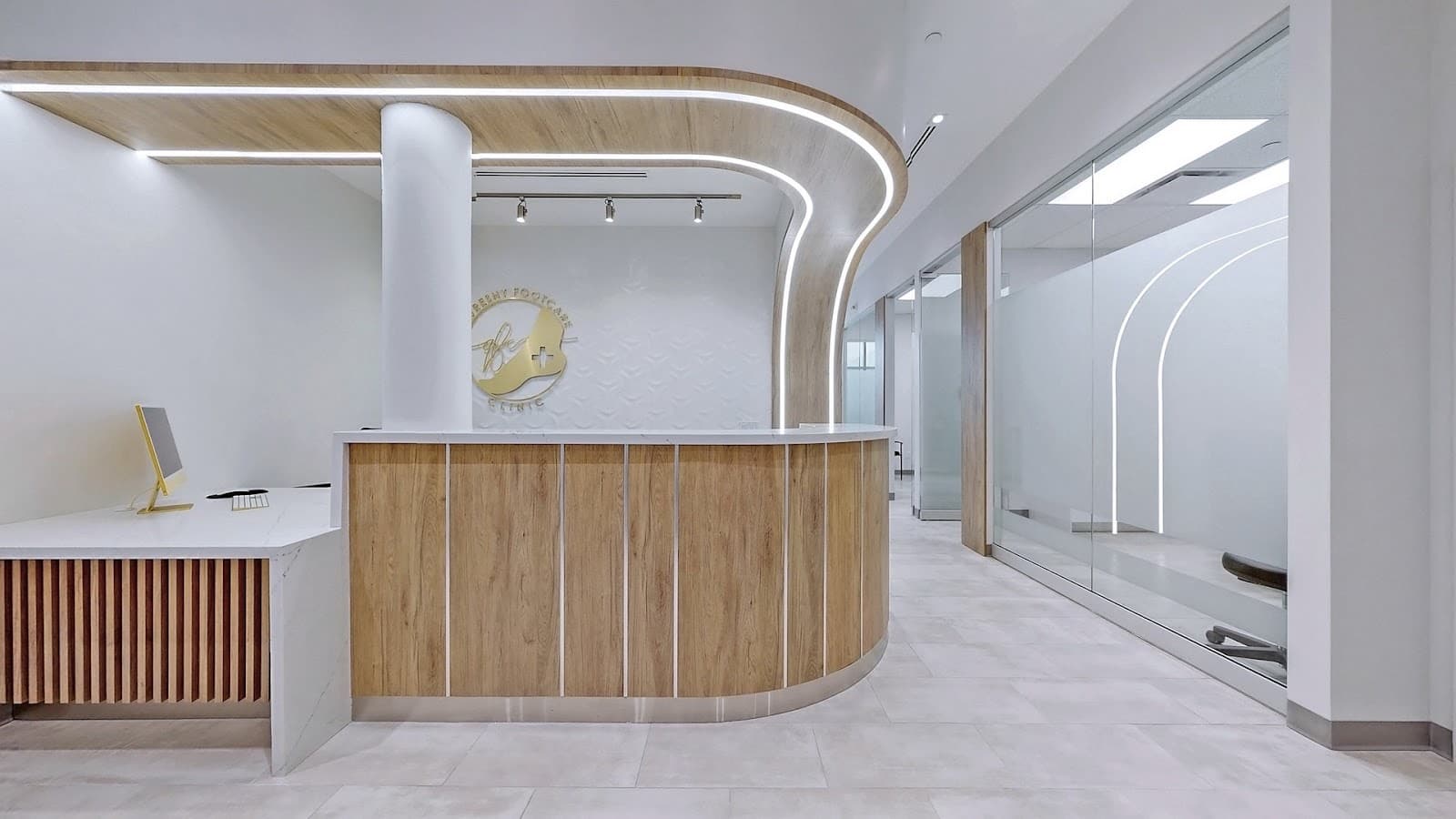 Qureshy Foot & Orthotic Clinic, Chiropodist, podiatry & foot care in Oshawa, photo 1 of 4
