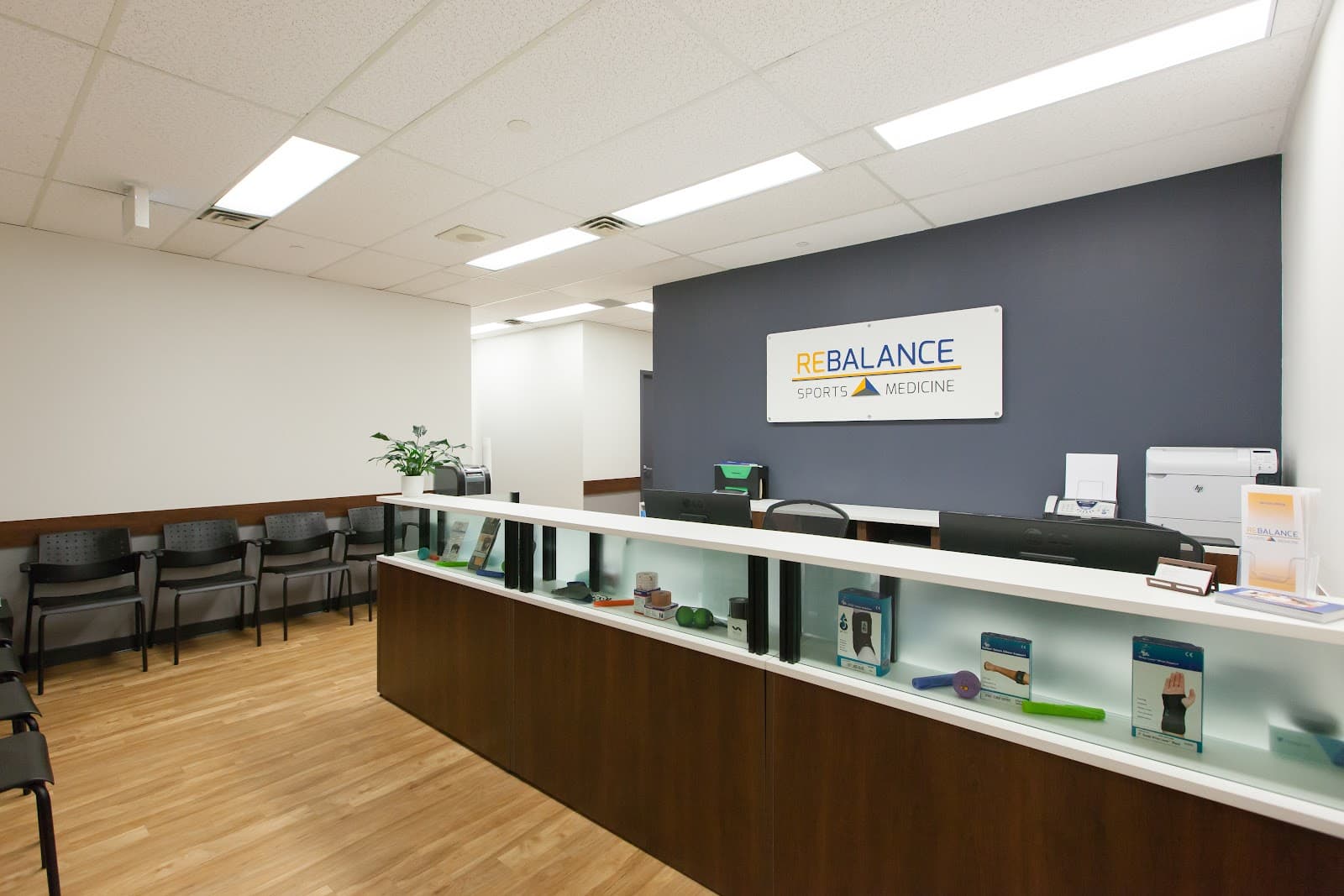 Rebalance Sports Medicine Physiotherapy & Chiropractic Downtown Toronto photo 3
