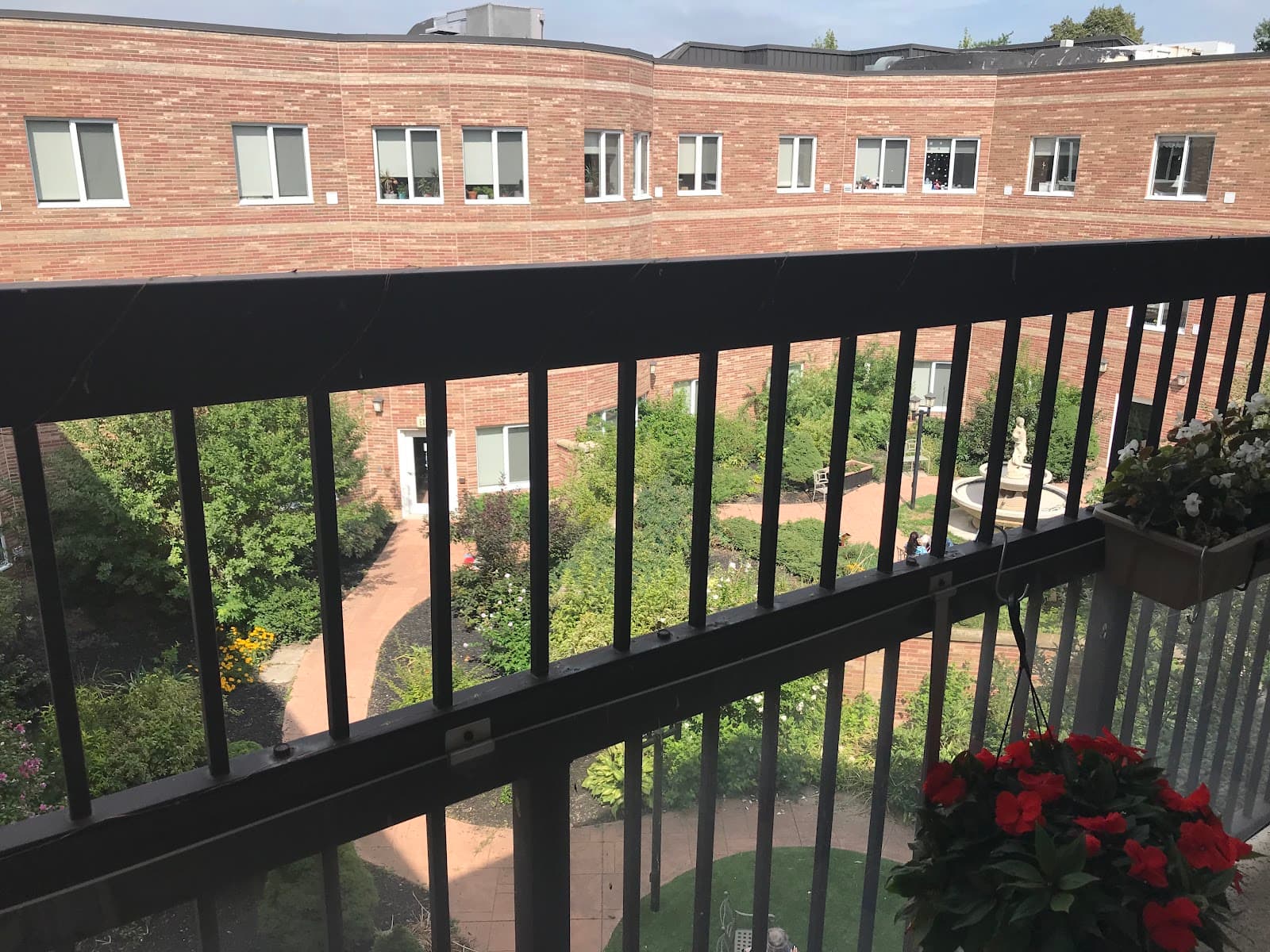 Regina Gardens Long Term Care Residence photo 3