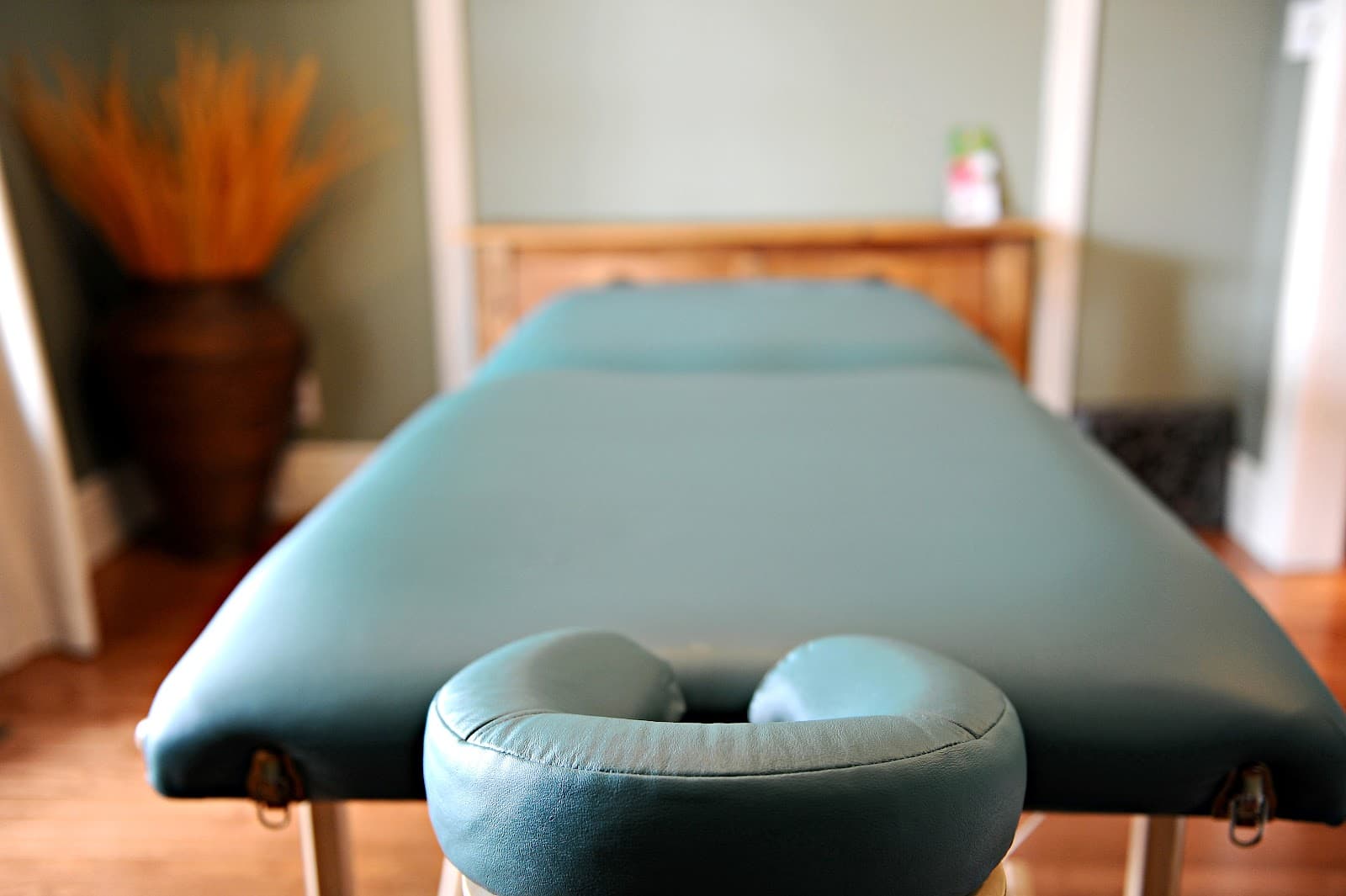 Retina Heal Sleeping Tables photo 3