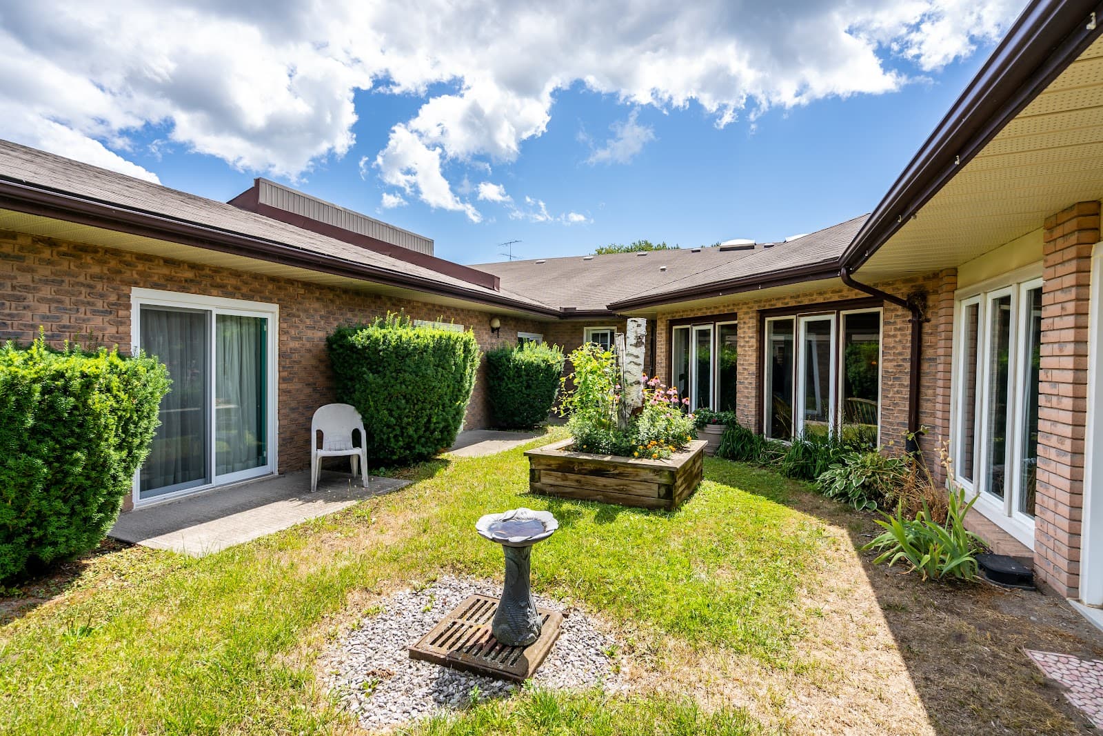 Applefest Retirement Residence, retirement home in Brighton