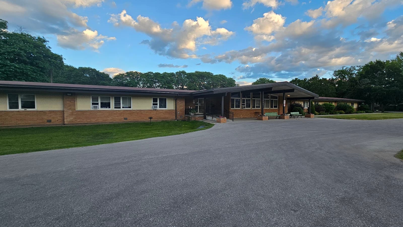 Eden Villa Retirement & Assisted Living, retirement home in Chatham