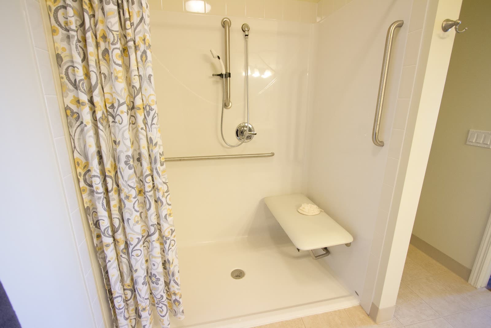 River Ridge II Retirement Residence photo 2