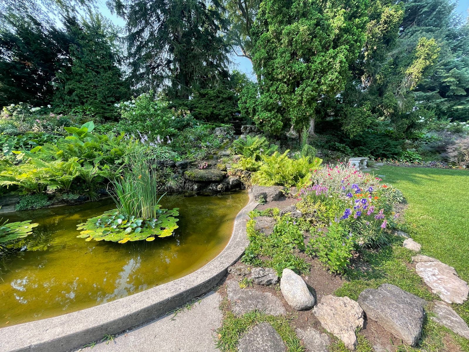 Rockway Gardens photo 3