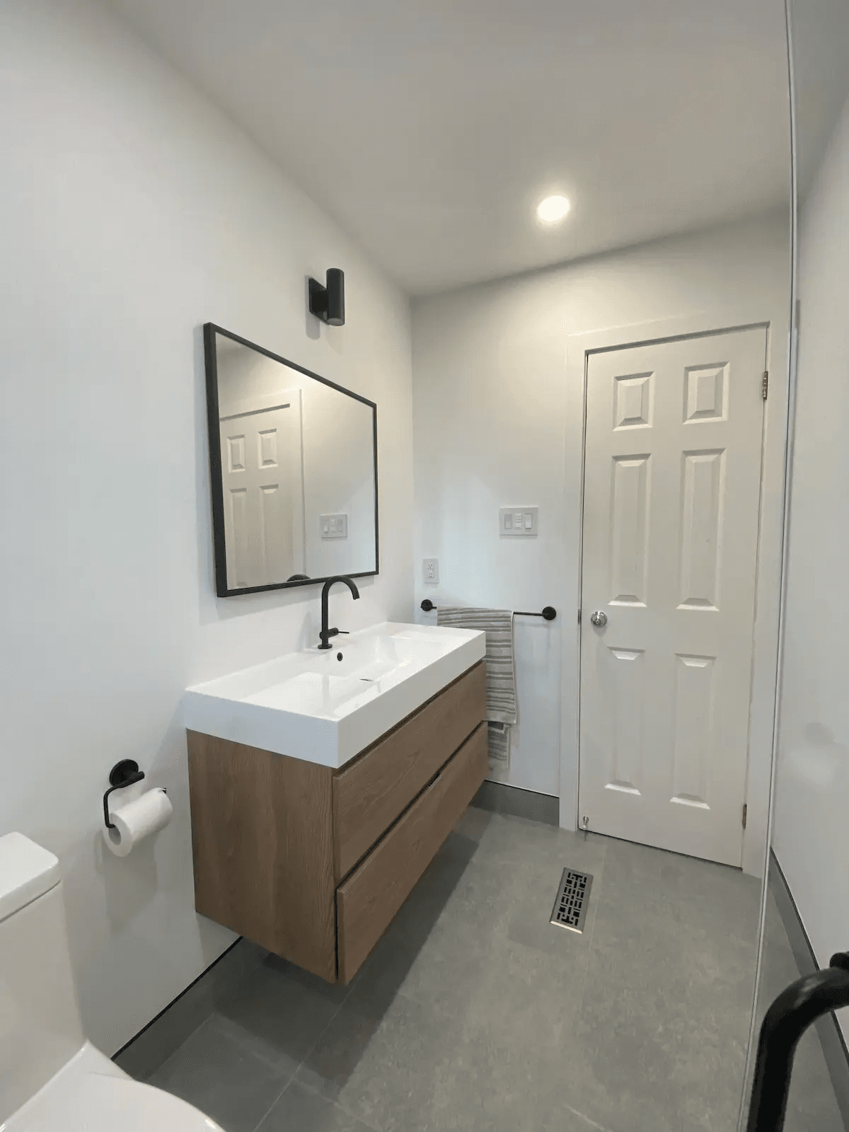 Rose Valley Bathroom Renovation Mississauga photo 1